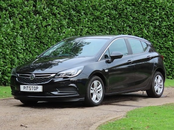 Used Vauxhall Astra 2017 for sale - 76131403: Photo