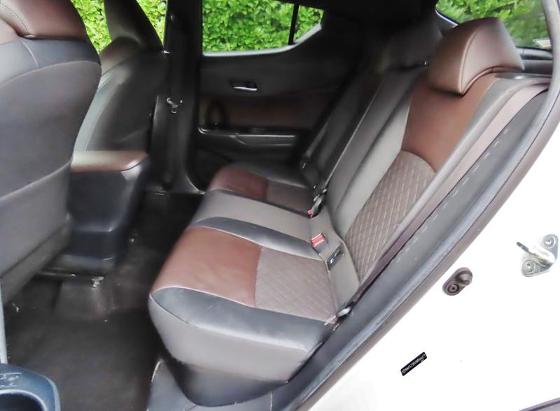 Used Toyota C-HR 2017 for sale - 76603392: Photo 13