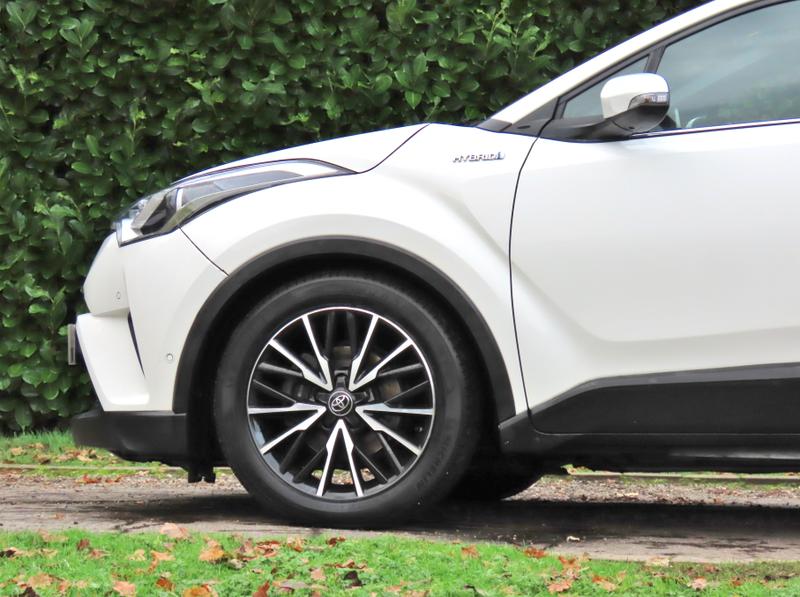 Used Toyota C-HR 2017 for sale - 76603392: Photo 9