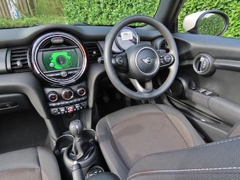 Used MINI Convertible 2019 for sale - 78206188: Photo