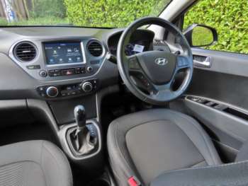 Used Hyundai i10 2018 for sale - 74542894: Photo