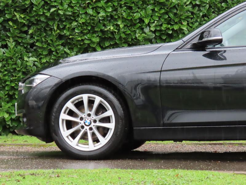 Used BMW 3 Series 2017 for sale - 77187074: Photo 10