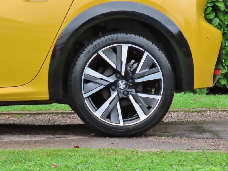 Used Peugeot 208 2020 for sale - 75972854: Photo 8