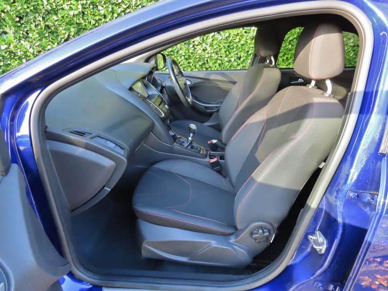 Used Ford Focus 2017 for sale - 76866946: Photo 15