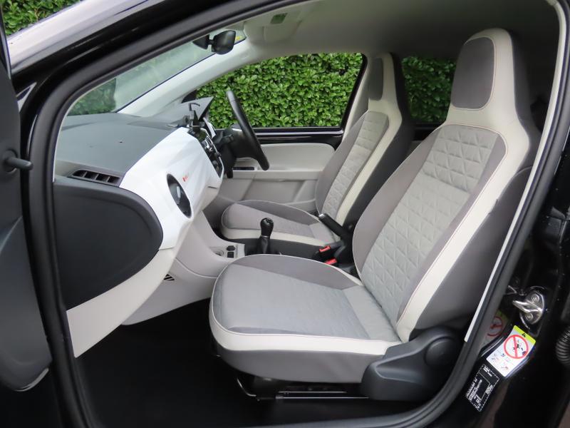 Used Volkswagen up! 2023 for sale - 77529171: Photo 15