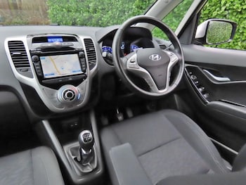 Used Hyundai Ix20 2018 for sale - 77435522: Photo