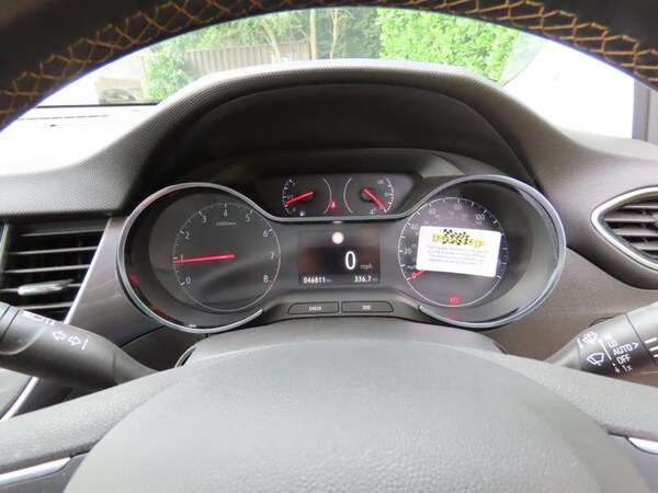 Used Vauxhall Crossland X 2019 for sale - 75266393: Photo 16