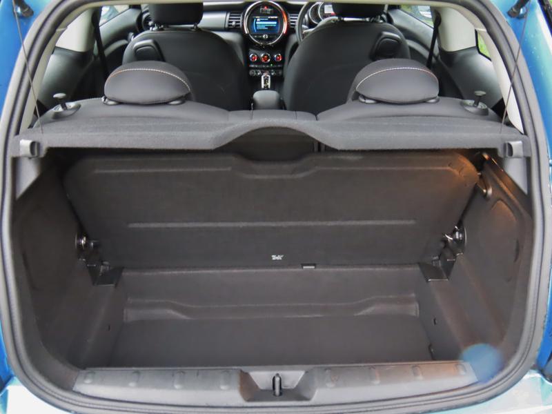 Used MINI Hatch 2018 for sale - 77381604: Photo 12