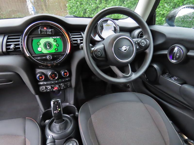 Used MINI Hatch 2018 for sale - 77381604: Photo 3