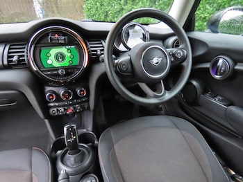 Used MINI Hatch 2018 for sale - 77381604: Photo