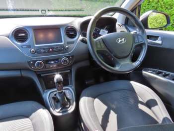 Used Hyundai i10 2018 for sale - 74676483: Photo