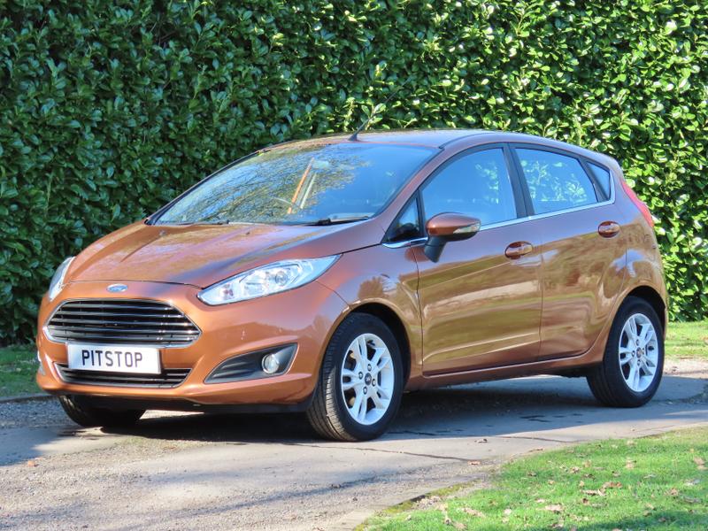 Used Ford Fiesta 2015 for sale - 77934964: Photo 2