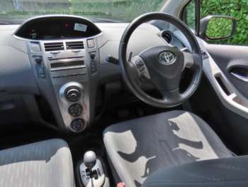 Used Toyota Yaris 2009 for sale - 75113330: Photo