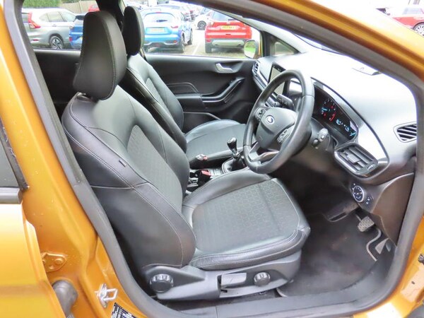 Used Ford Fiesta 2019 for sale - 76302692: Photo 17