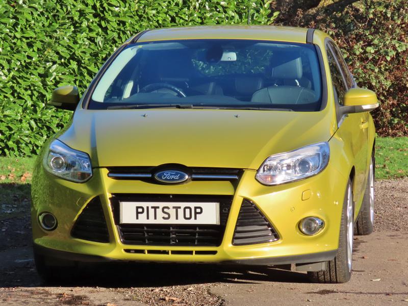 Used Ford Focus 2011 for sale - 76631424: Photo 1