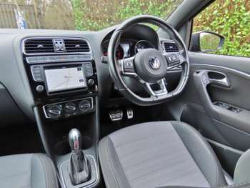 Used Volkswagen Polo 2016 for sale - 73837643: Photo