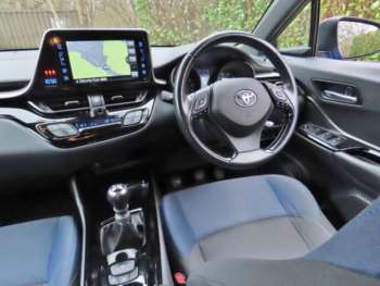 Used Toyota C-HR 2018 for sale - 73714766: Photo