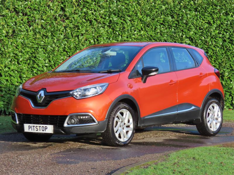Used Renault Captur 2015 for sale - 77407043: Photo 2