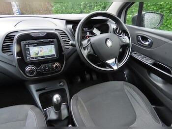 Used Renault Captur 2015 for sale - 77262046: Photo