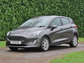 Used Ford Fiesta 2018 for sale - 77607604: Photo