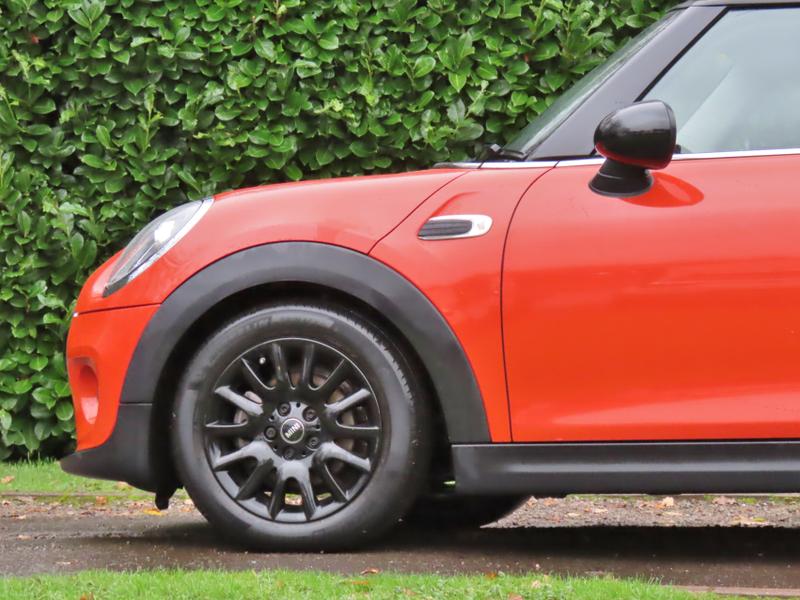 Used MINI Hatch 2018 for sale - 76984760: Photo 9