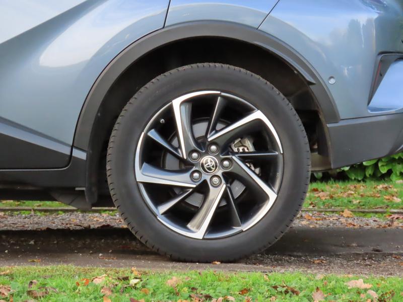 Used Toyota C-HR 2020 for sale - 76568575: Photo 8