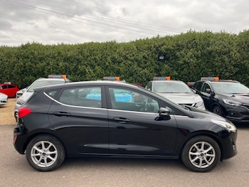 Used Ford Fiesta 2017 for sale - 78223599: Photo