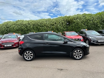 Used Ford Fiesta 2017 for sale - 74569338: Photo