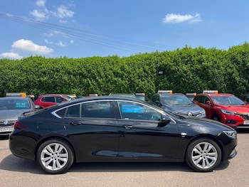 Used Vauxhall Insignia 2017 for sale - 79000987: Photo