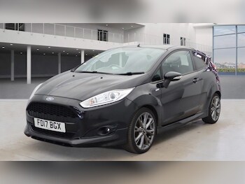 Used Ford Fiesta 2017 for sale - 76147199: Photo 4