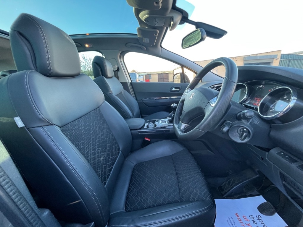 Used Peugeot 3008 2016 for sale - 76739749: Photo 13