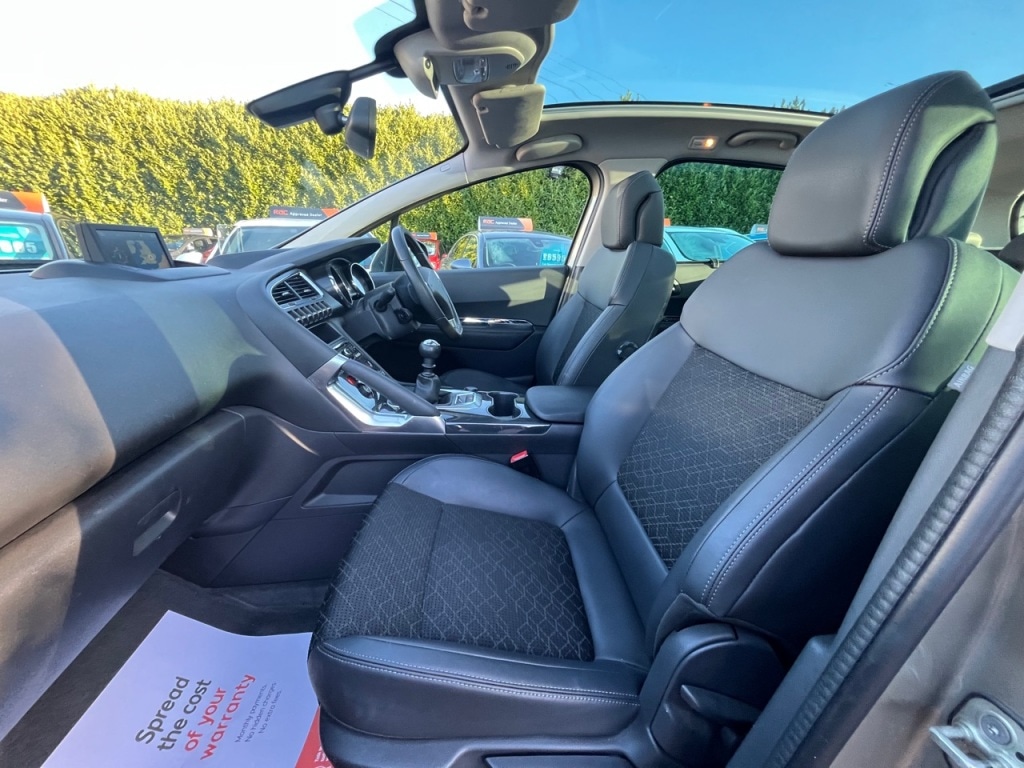 Used Peugeot 3008 2016 for sale - 76739749: Photo 9