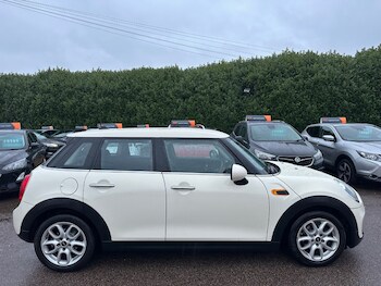 Used MINI Hatch 2017 for sale - 77220627: Photo