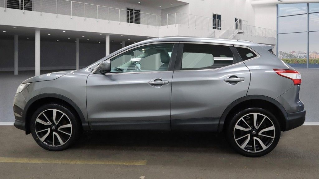 Used Nissan Qashqai 2017 for sale - 77226280: Photo 8