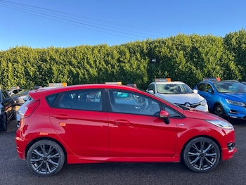 Used Ford Fiesta 2017 for sale - 76739720: Photo