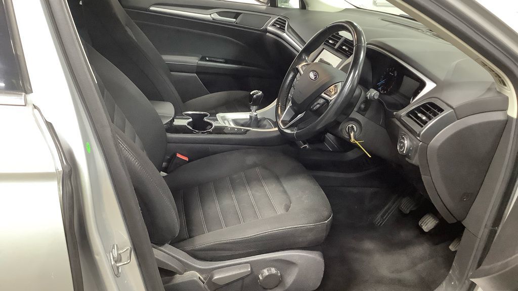 Used Ford Mondeo 2016 for sale - 76355951: Photo 10