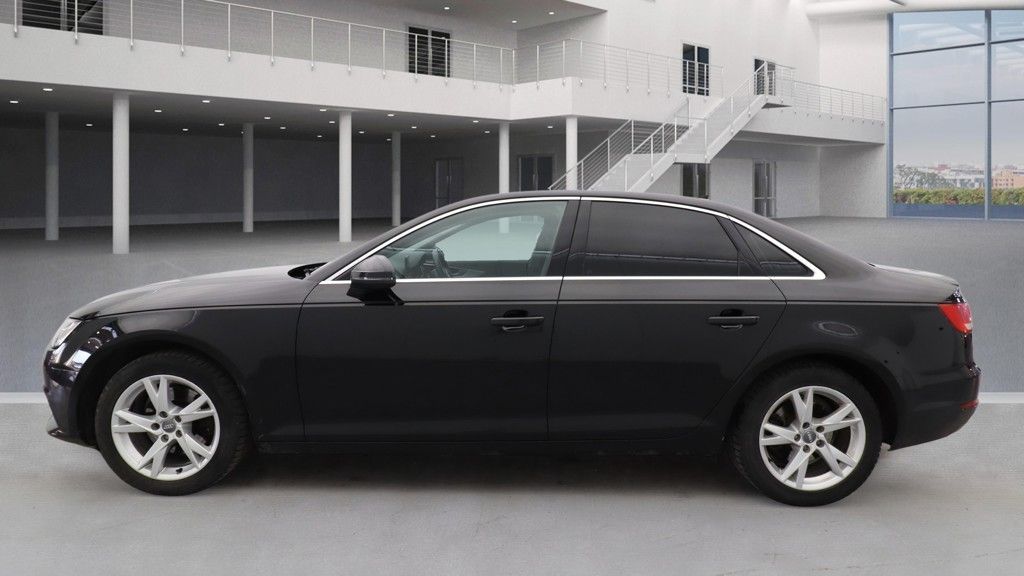 Used Audi A4 2018 for sale - 77382135: Photo 8