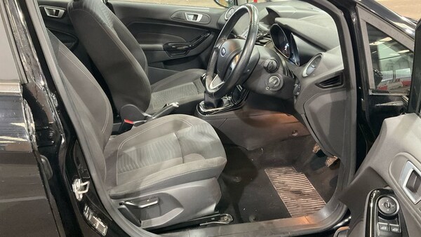 Used Ford Fiesta 2017 for sale - 76303202: Photo 10