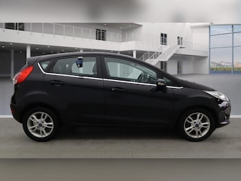 Used Ford Fiesta 2017 for sale - 76303202: Photo 3