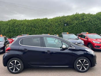 Used Peugeot 208 2019 for sale - 79345808: Photo
