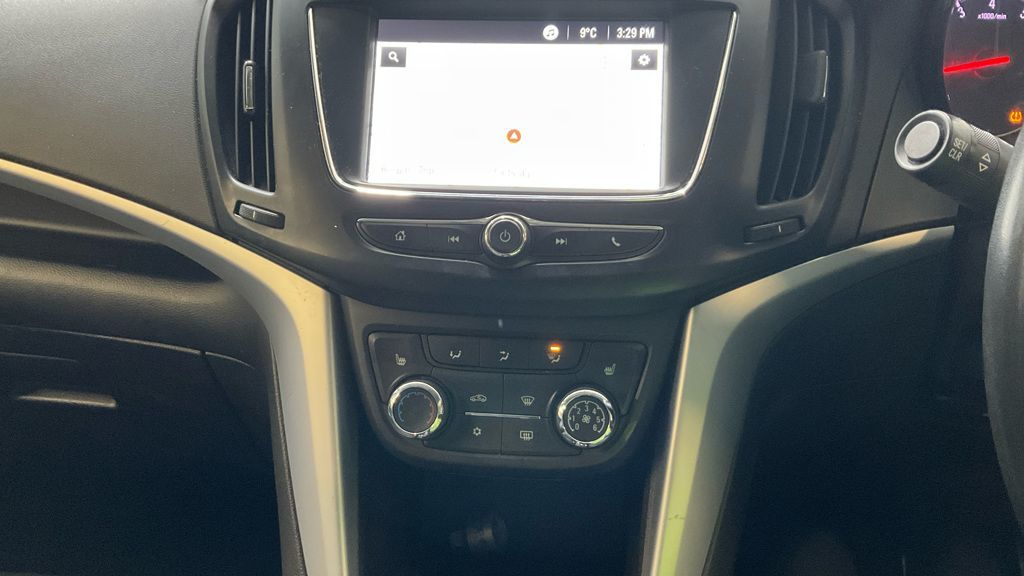 Used Vauxhall Zafira 2018 for sale - 77382149: Photo 12