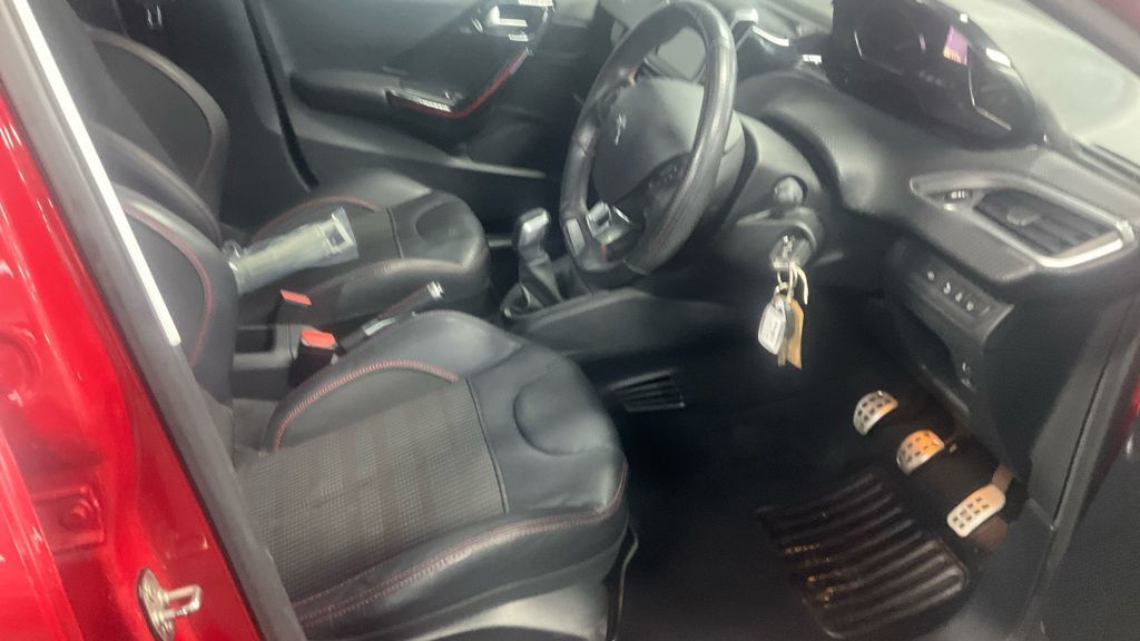 Used Peugeot 208 2016 for sale - 77211639: Photo 10