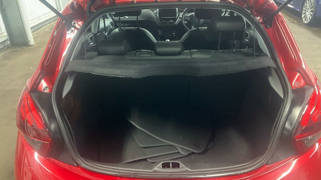 Used Peugeot 208 2016 for sale - 77211639: Photo 12