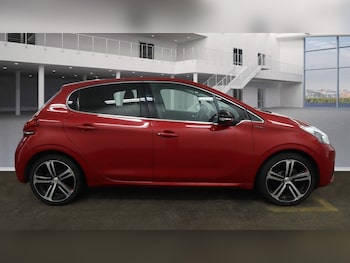 Used Peugeot 208 2016 for sale - 77211639: Photo
