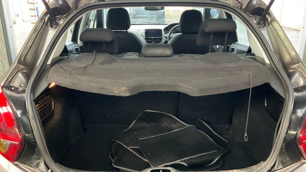 Used Peugeot 208 2019 for sale - 77679893: Photo 13