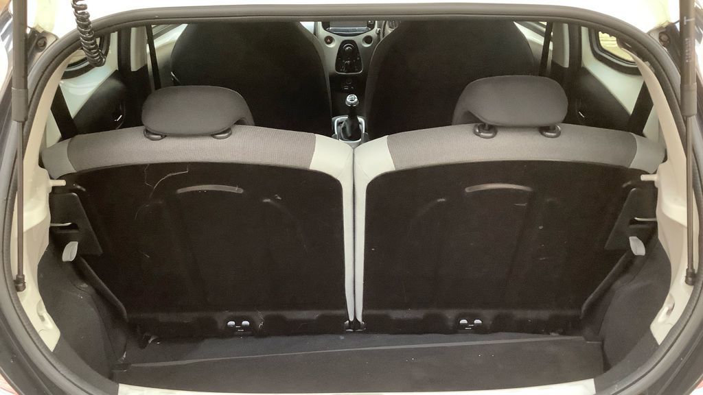 Used Toyota AYGO 2016 for sale - 77211616: Photo 12