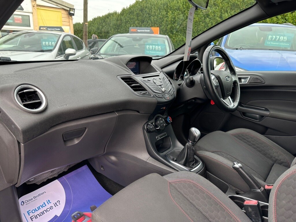 Used Ford Fiesta 2016 for sale - 76266341: Photo 15