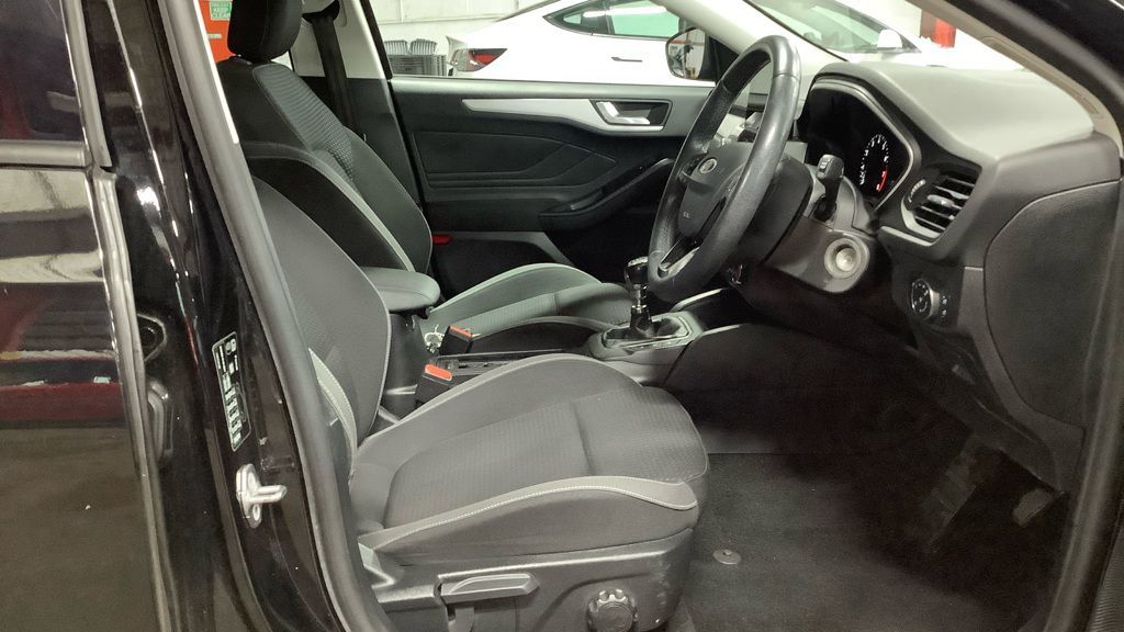 Used Ford Focus 2019 for sale - 76972911: Photo 10