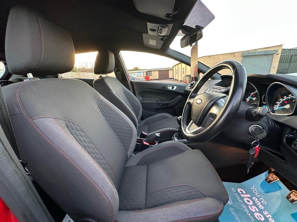 Used Ford Fiesta 2017 for sale - 78223588: Photo 24