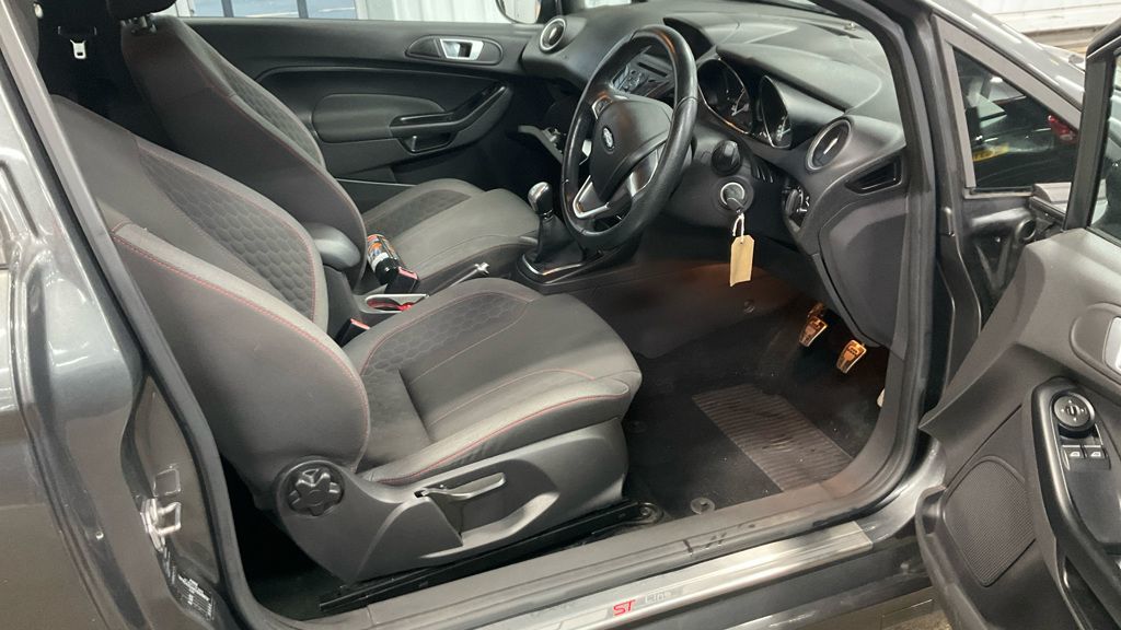 Used Ford Fiesta 2017 for sale - 77059374: Photo 10